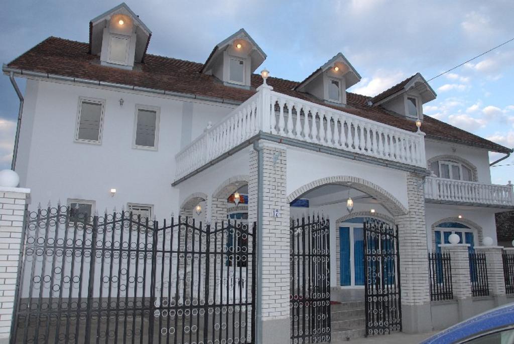 Guesthouse Vila Nova Morović 외부 사진