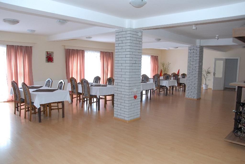 Guesthouse Vila Nova Morović 외부 사진